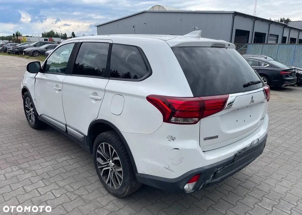 Mitsubishi Outlander 2.4 4WD CVT Instyle - 1