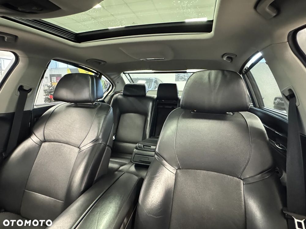 BMW Seria 7 - 12