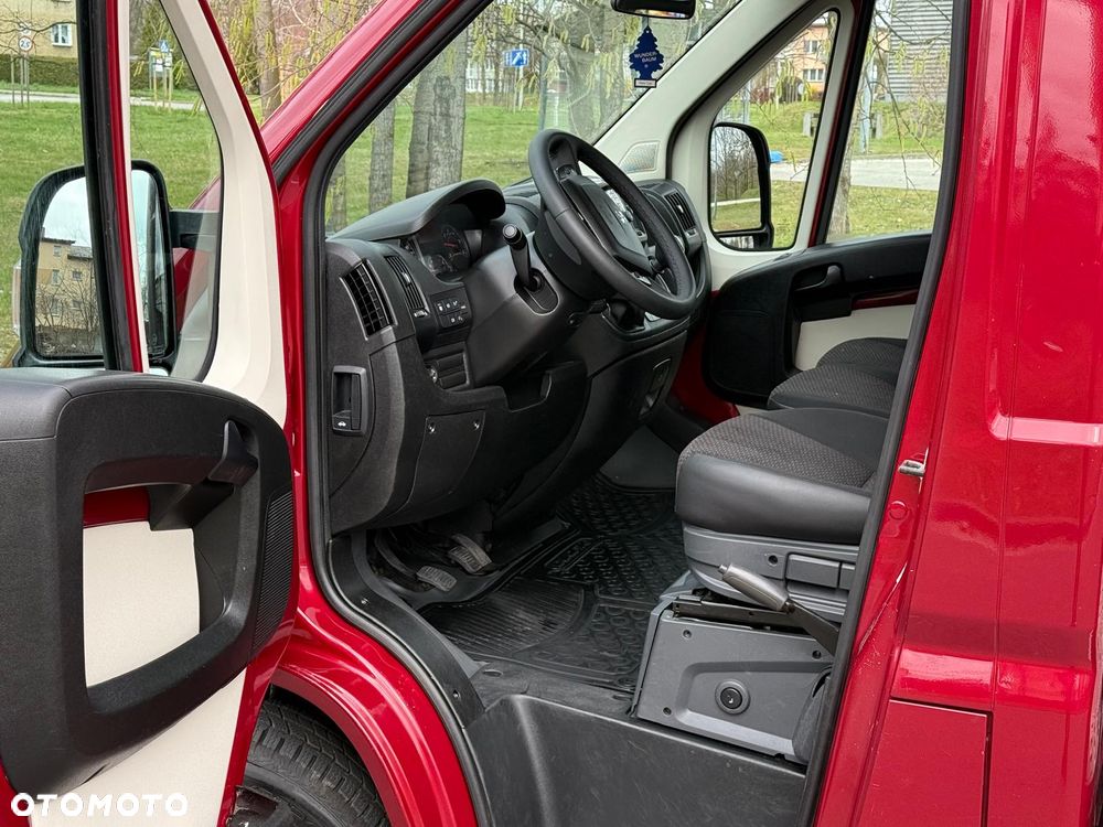 Peugeot BOXER 2,2 HDI | 150KM | 2016r | Nowy najazd 5m | Wyciągarka | Pneumatyka - 9