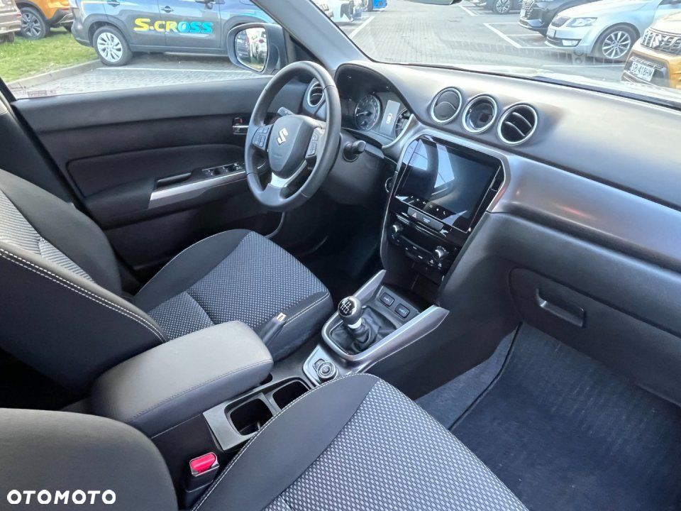Suzuki Vitara - 8