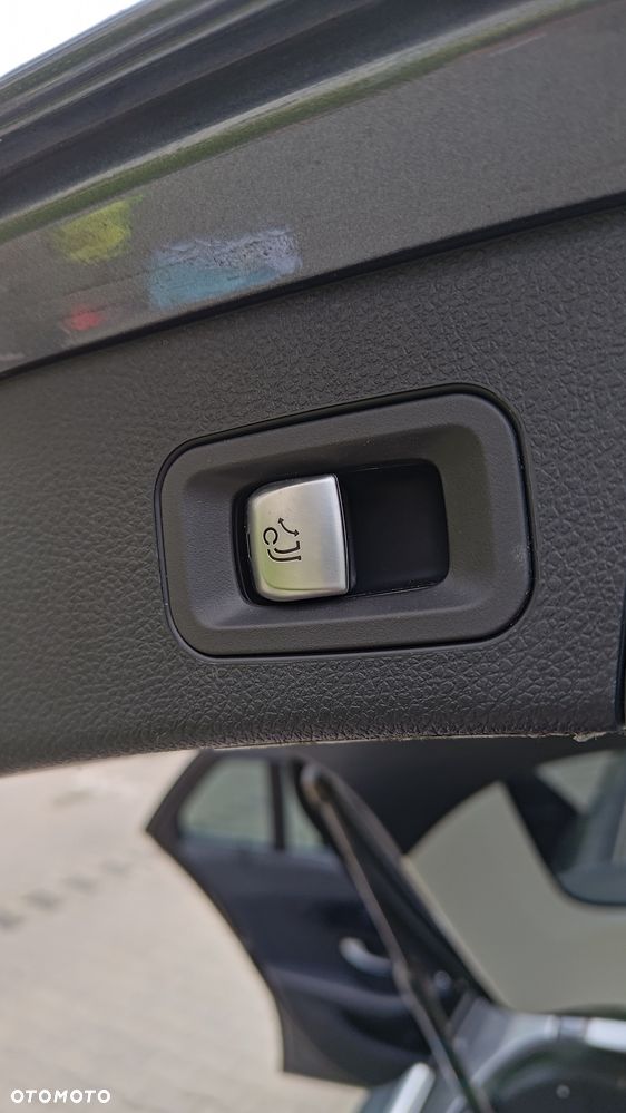 Mercedes-Benz Klasa C 220 d 9G-TRONIC - 21