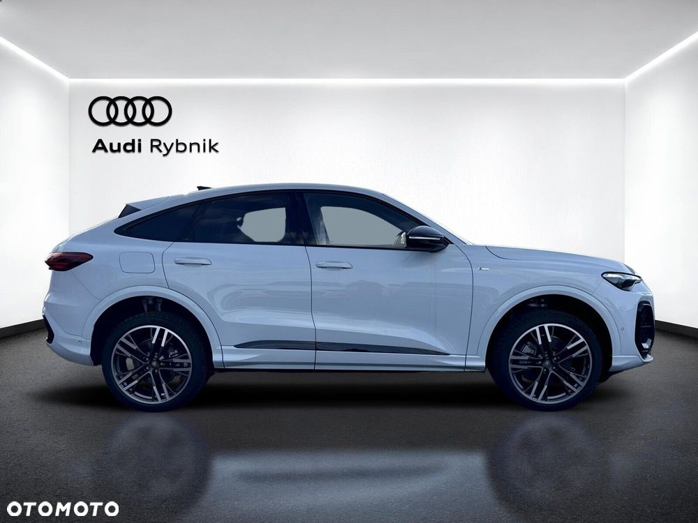Audi Q5 Sportback - 8