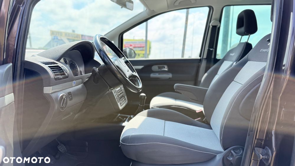 Volkswagen Sharan 2.0 TDI DPF Freestyle - 9