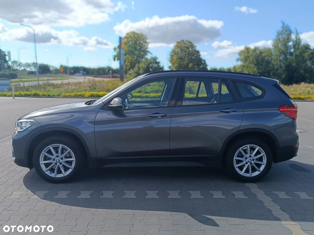 BMW X1 sDrive18i Sport Line - 3