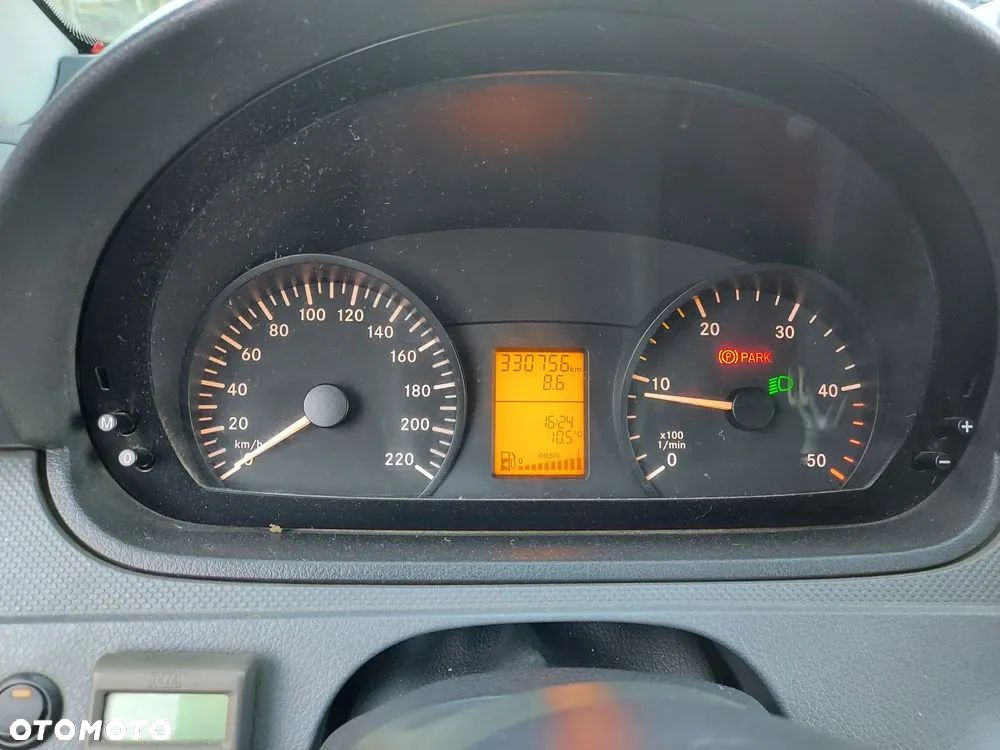 Mercedes-Benz Sprinter - 6