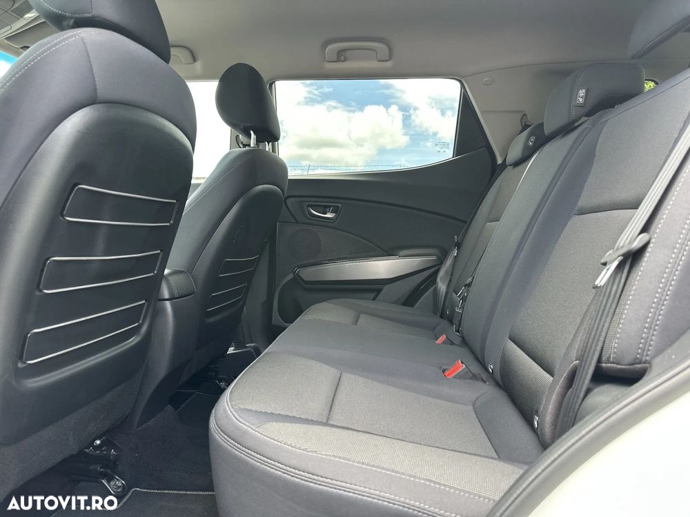 SsangYong Tivoli - 13