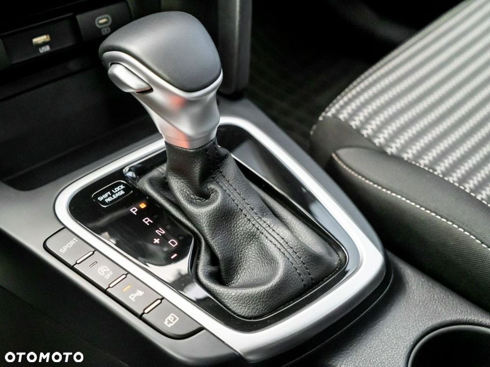 Kia Ceed 1.5 T-GDI M DCT - 15