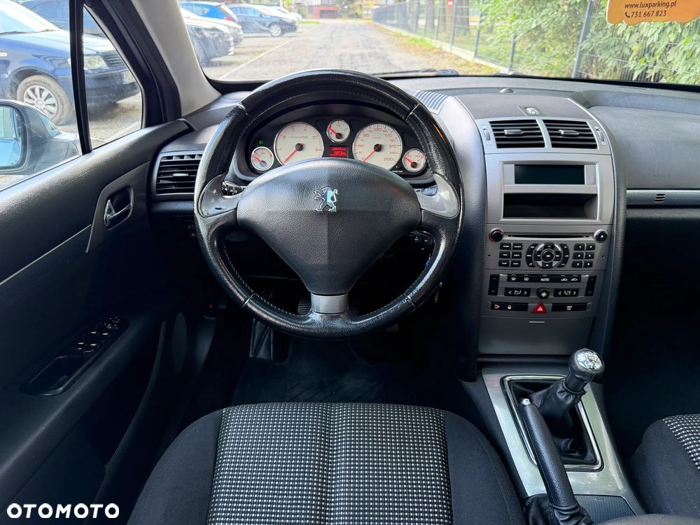 Peugeot 407 - 26
