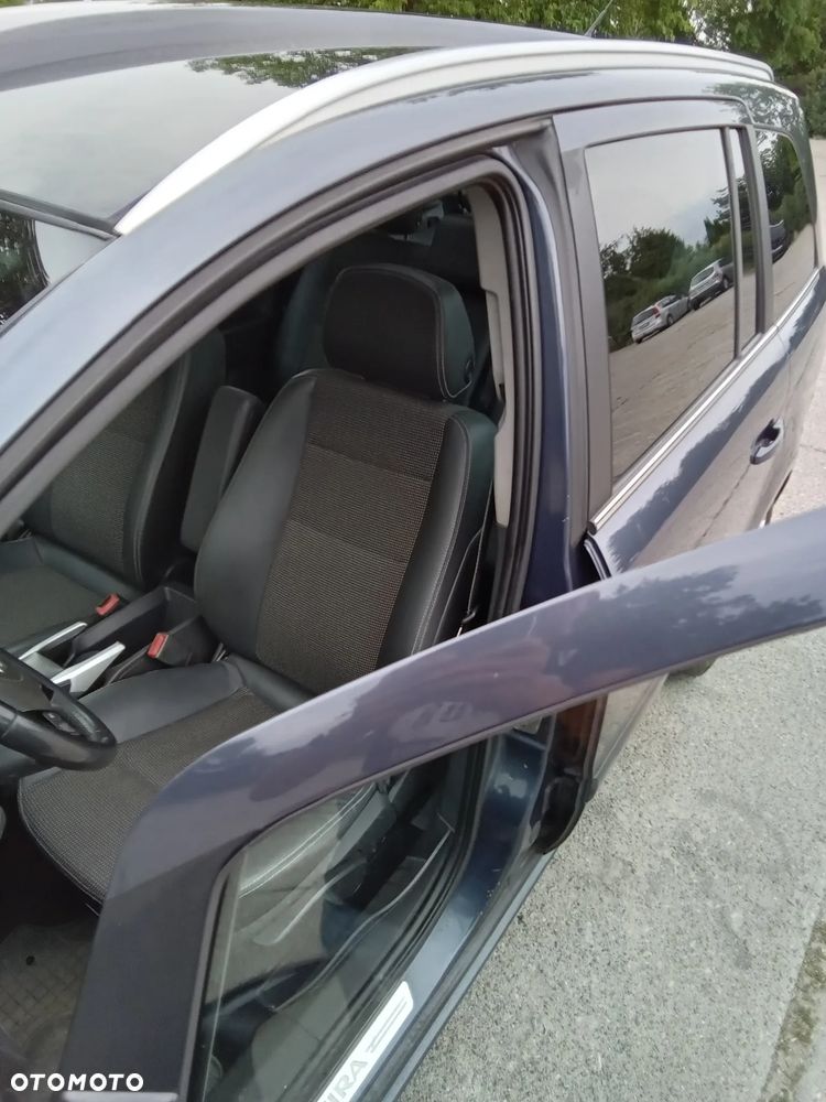 Opel Zafira 1.9 CDTI Cosmo - 4