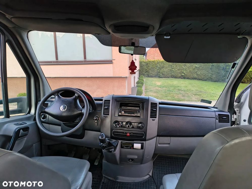 Volkswagen Crafter - 13