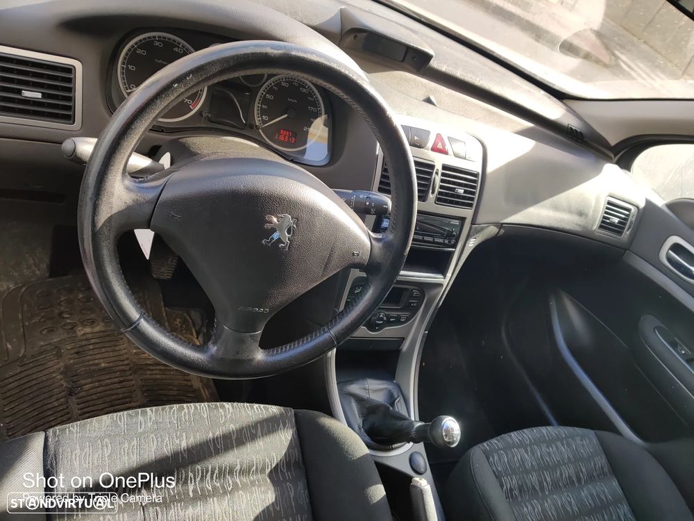 Peugeot 307 1.4 16V Premium - 3