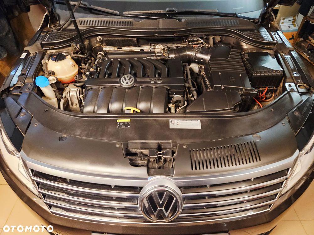 Volkswagen CC 3.6 V6 4Motion DSG - 27