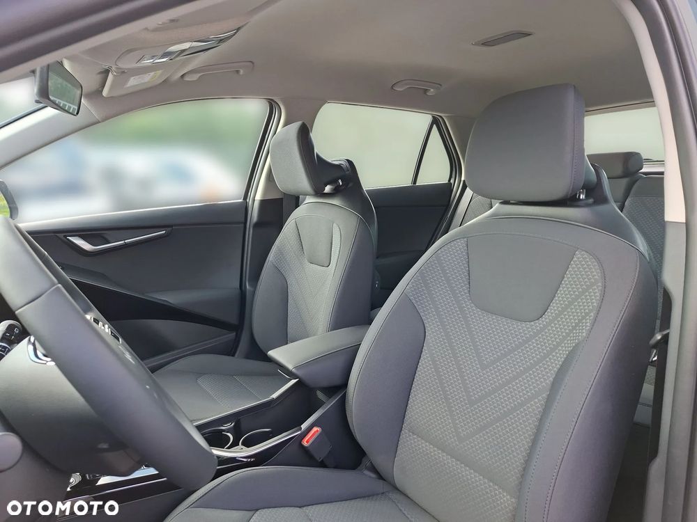 Kia Niro 1.6 GDI Hybrid M - 13