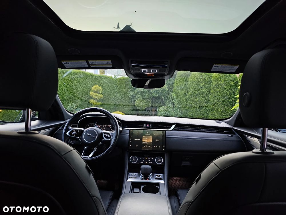 Jaguar F-Pace P250 AWD R-Dynamic S - 13
