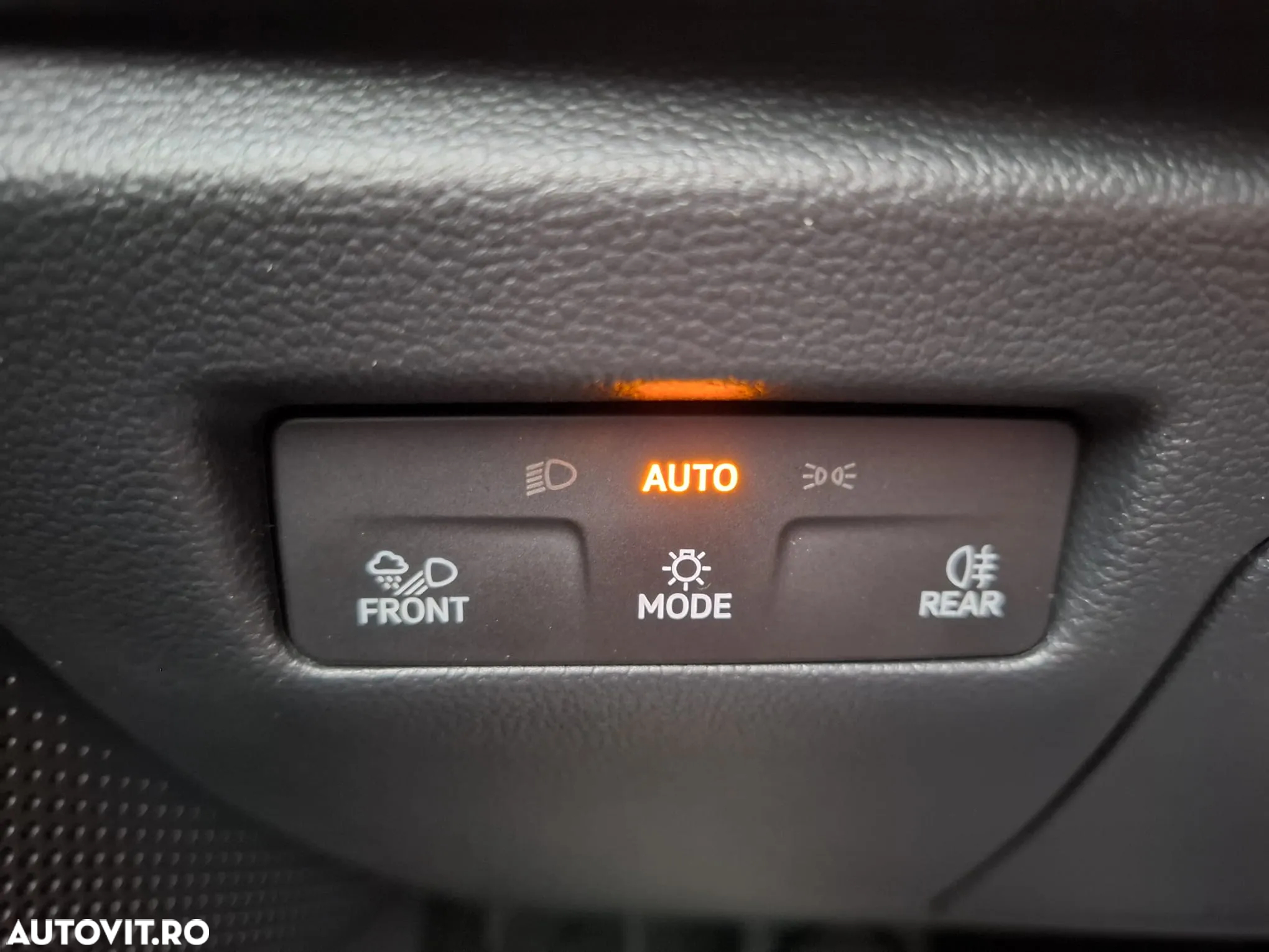 Skoda Superb 2.0 TDI 193 CP 4x4 DSG Selection - 25
