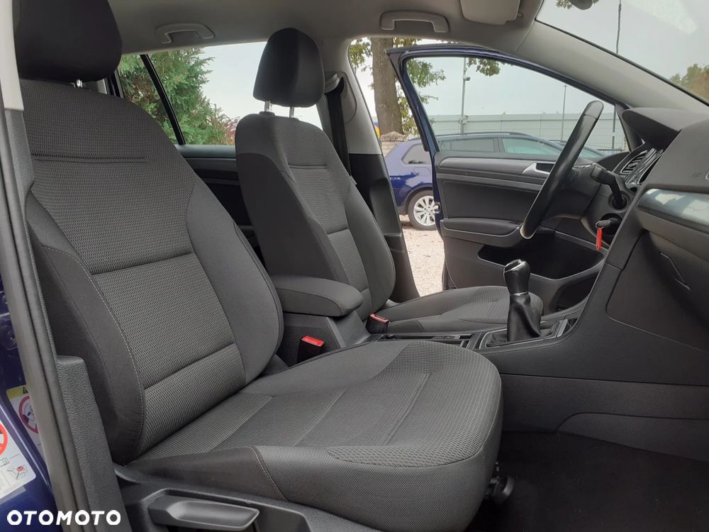 Volkswagen Golf 1.5 TSI BMT Comfortline - 25