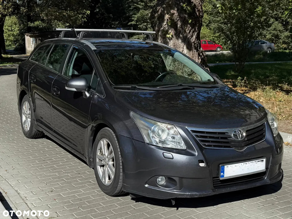 Toyota Avensis - 6