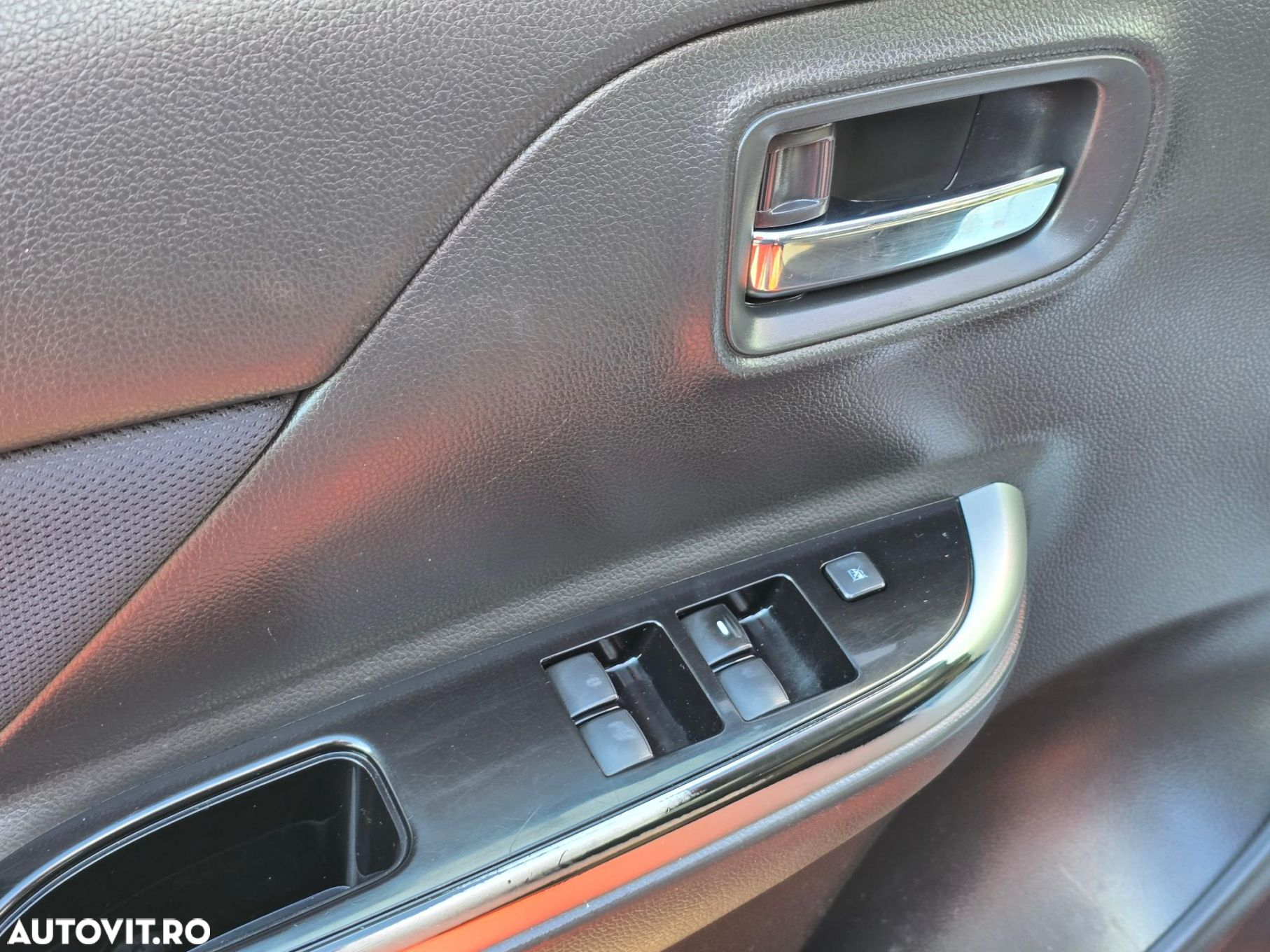 Mitsubishi L200 Double Cab 2.2 DI-D A/T Instyle - 8