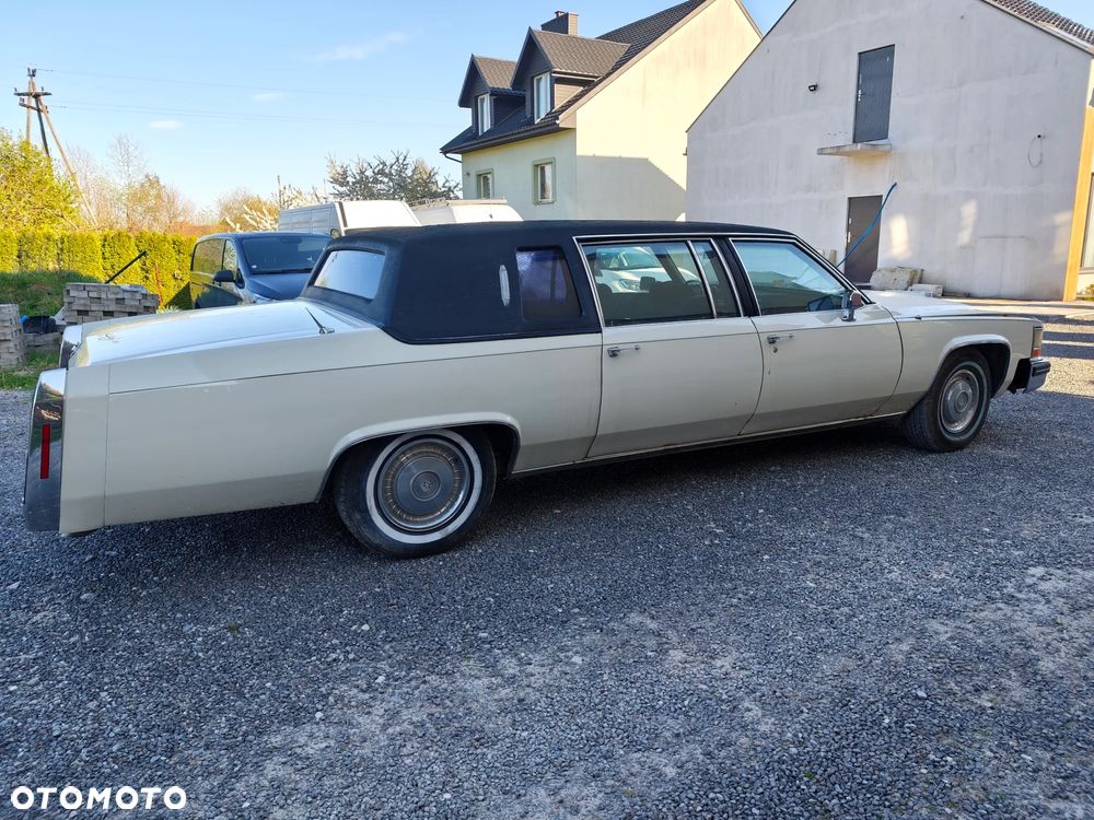 Cadillac Inny - 8