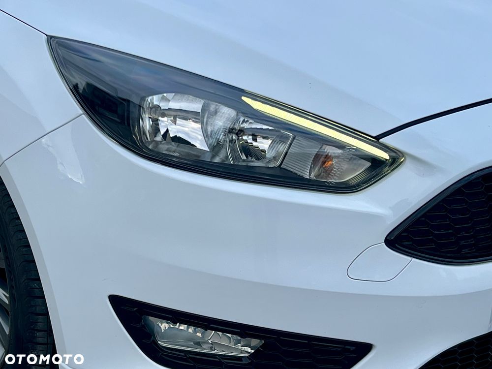 Ford Focus 1.0 EcoBoost Start-Stopp-System ST-LINE DESIGN - 8