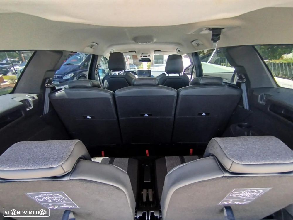 Peugeot 5008 1.2 PureTech Allure Pack - 24