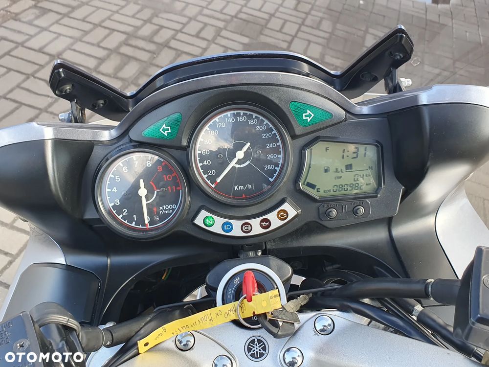 Yamaha FJR - 35
