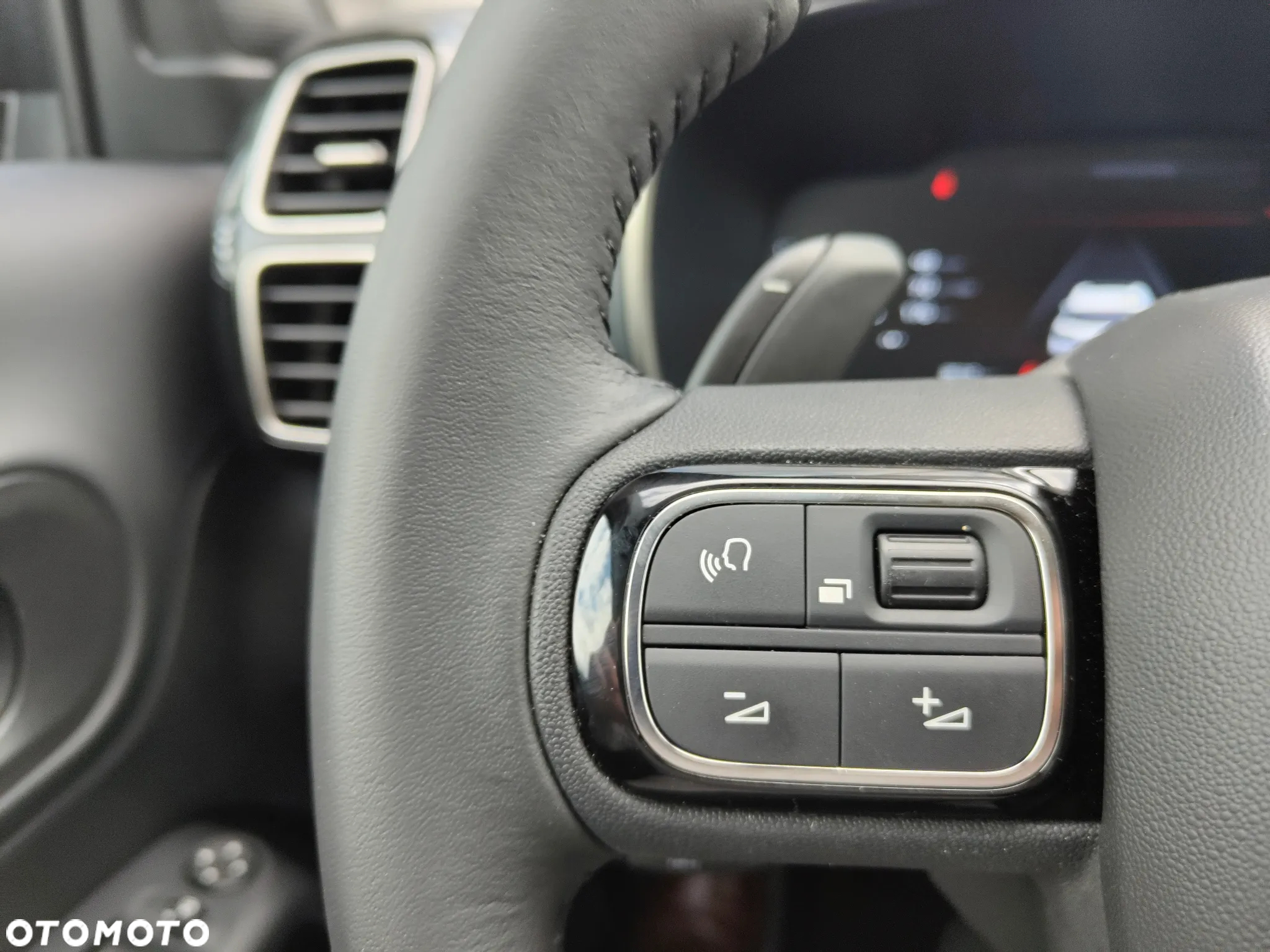 Citroën C5 Aircross 1.2 mHEV Max eDCT6 - 23