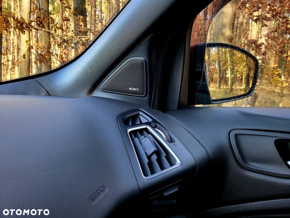 Ford Kuga 1.5 EcoBoost 2x4 ST-Line - 9