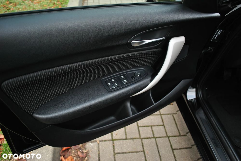 BMW Seria 1 116i Edition Metropolitan - 11