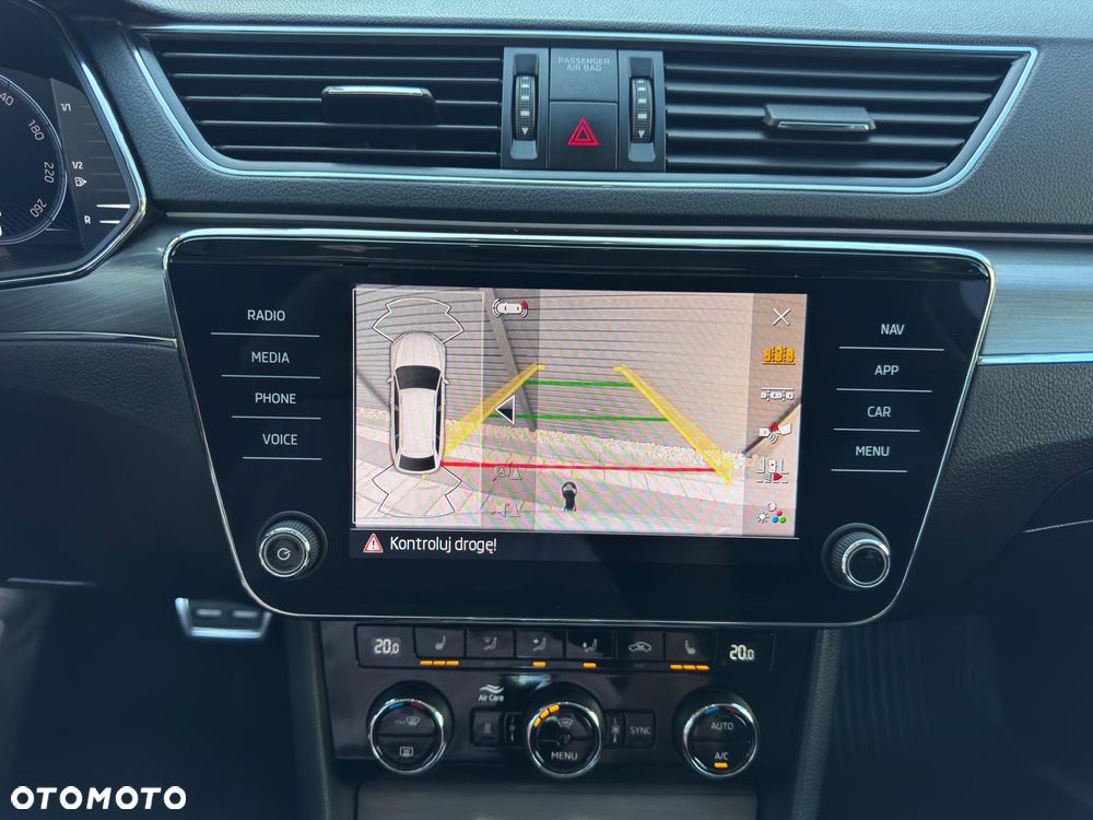 Skoda Superb 2.0 TDI SCR 4x4 Scout DSG - 34