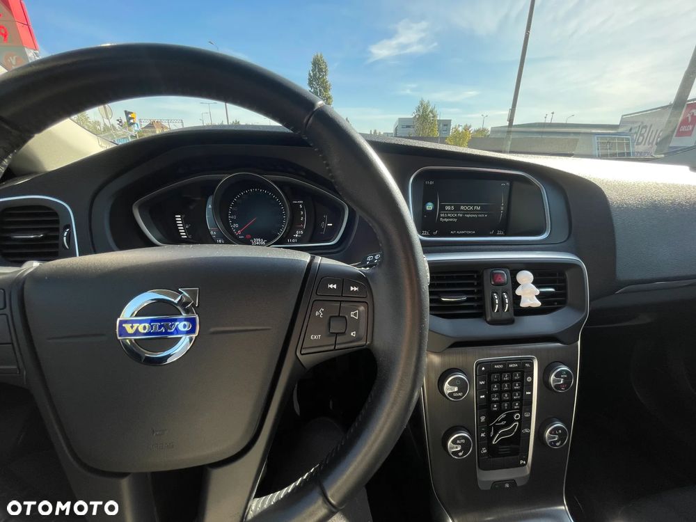Volvo V40 D2 Drive-E Momentum - 11