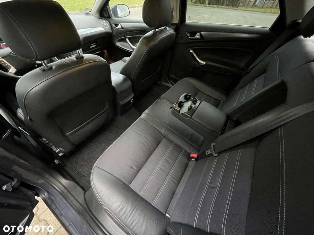 Ford Mondeo 2.0 TDCi Titanium S - 39