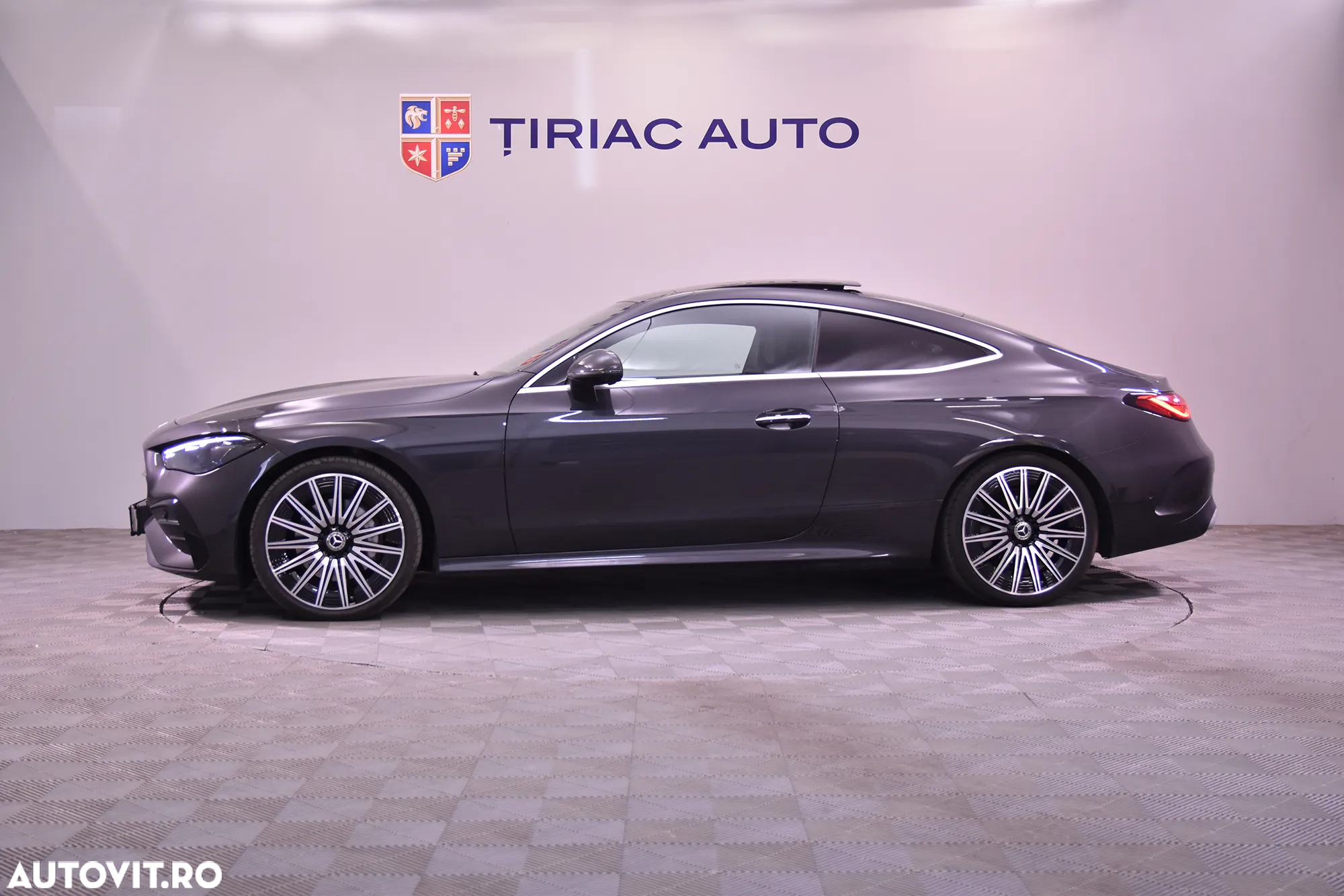 Mercedes-Benz CLE 300 4MATIC Coupe Aut. MHEV - 2