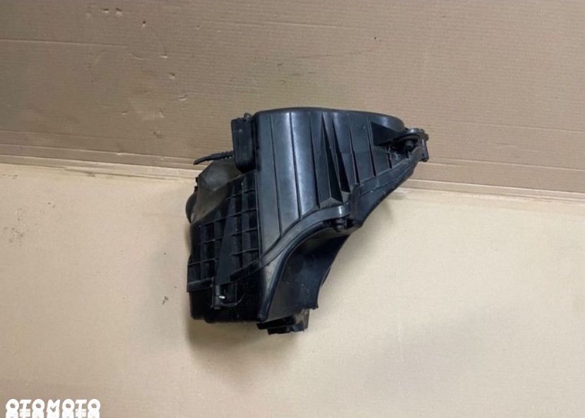 7567174 obudowa filtra powietrza bmw 1 e87 - 1