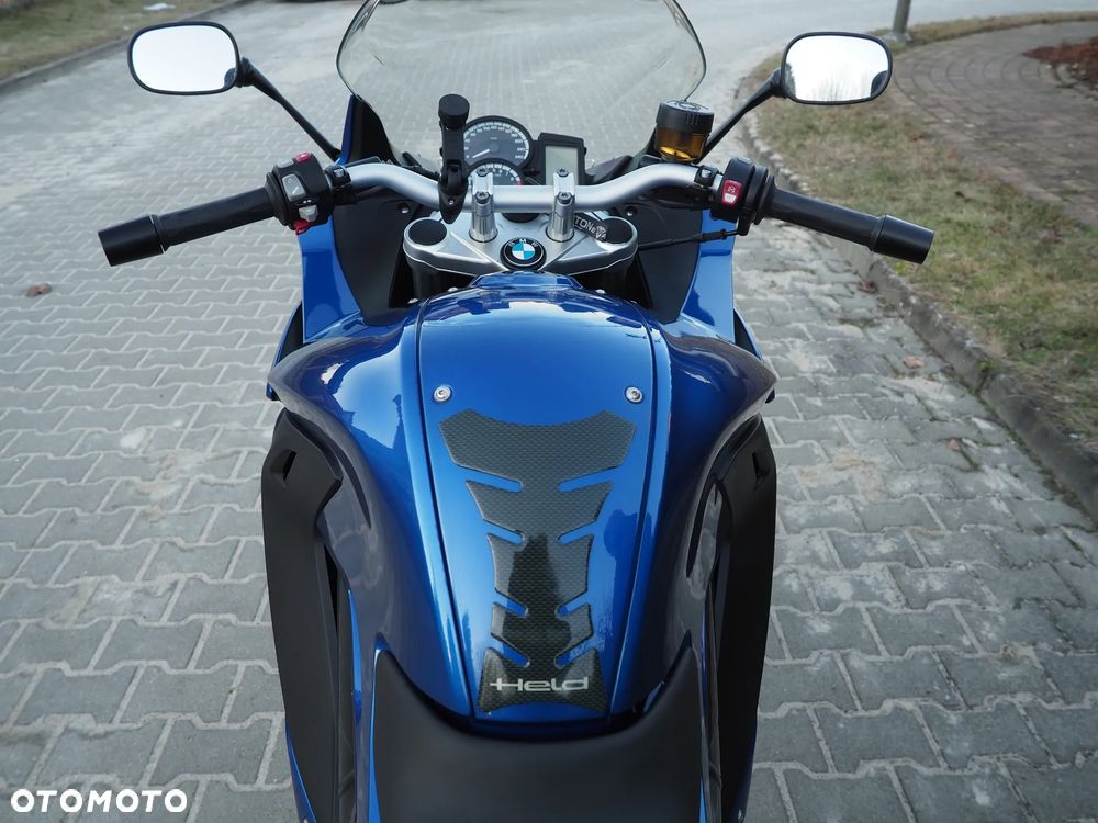 BMW F - 23