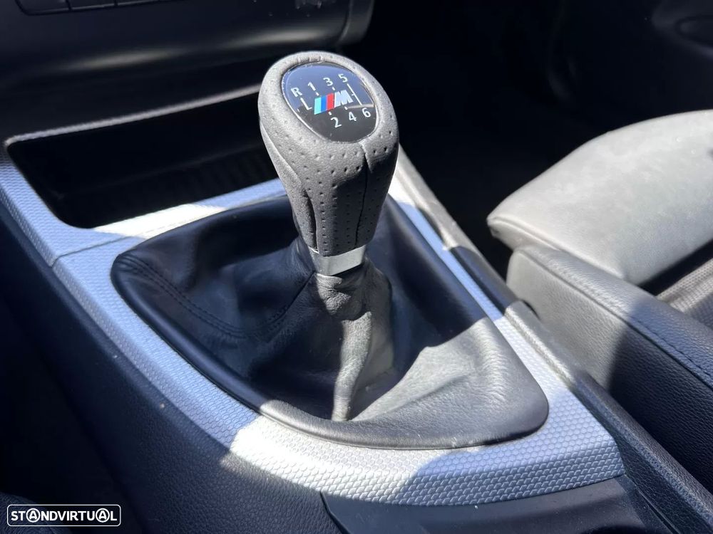 BMW 118 d Pack M - 30