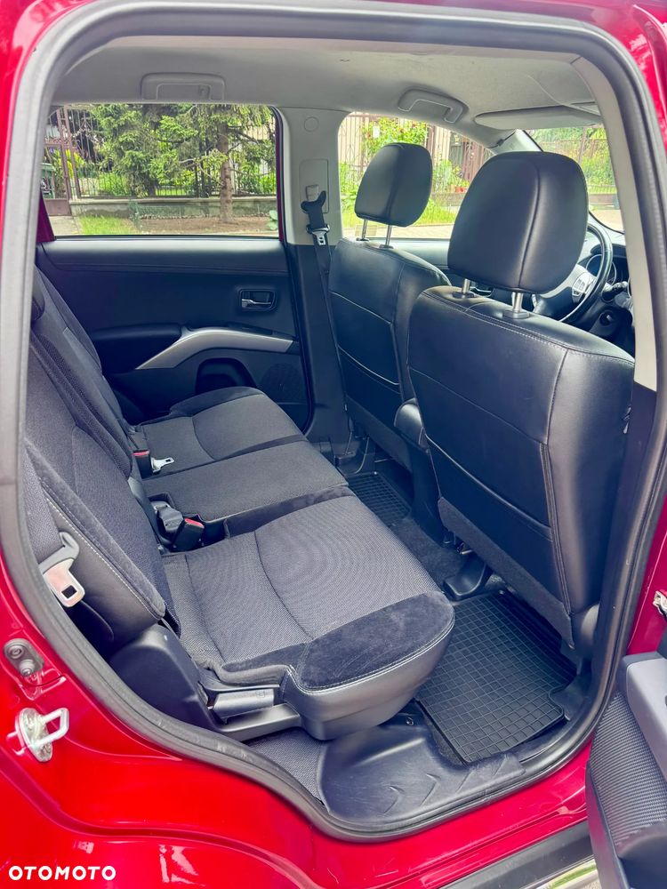 Mitsubishi Outlander 2.0 DID Intense + - 18