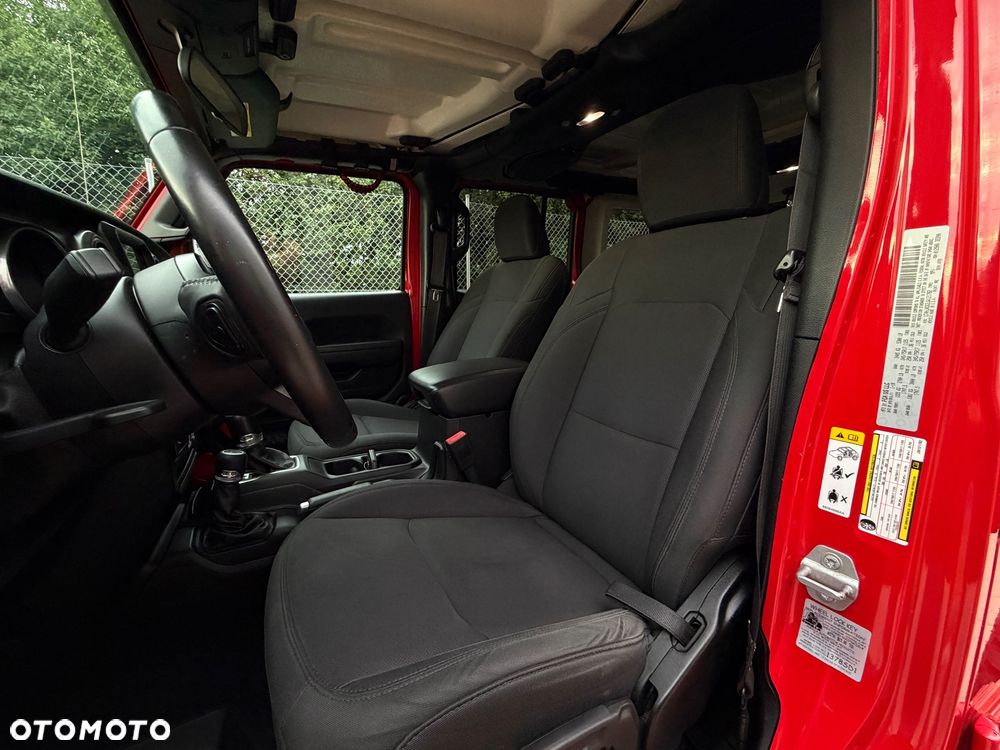 Jeep Wrangler - 22