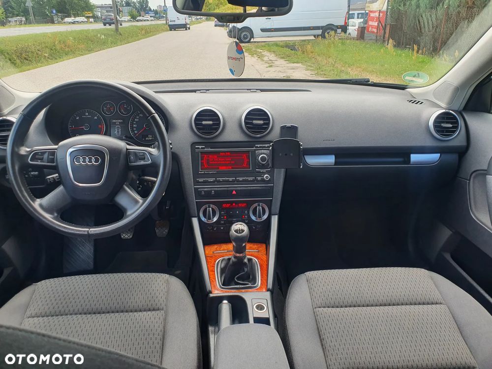 Audi A3 Sportback 1.6 TDI Ambition - 11