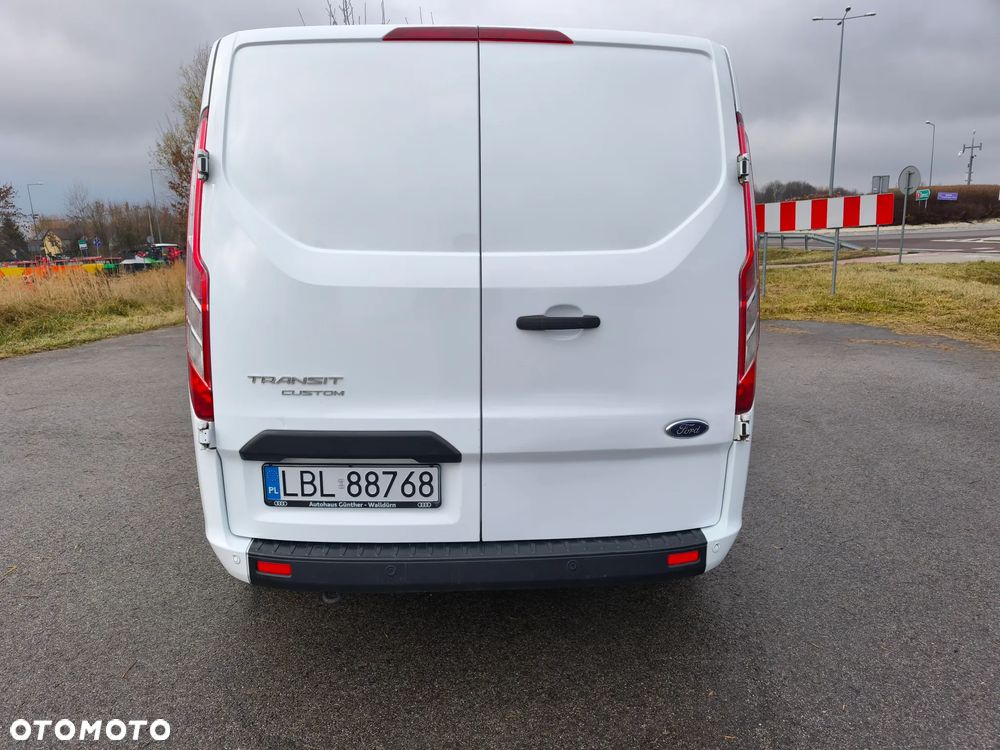 Ford TRANSIT CUSTOM - 8