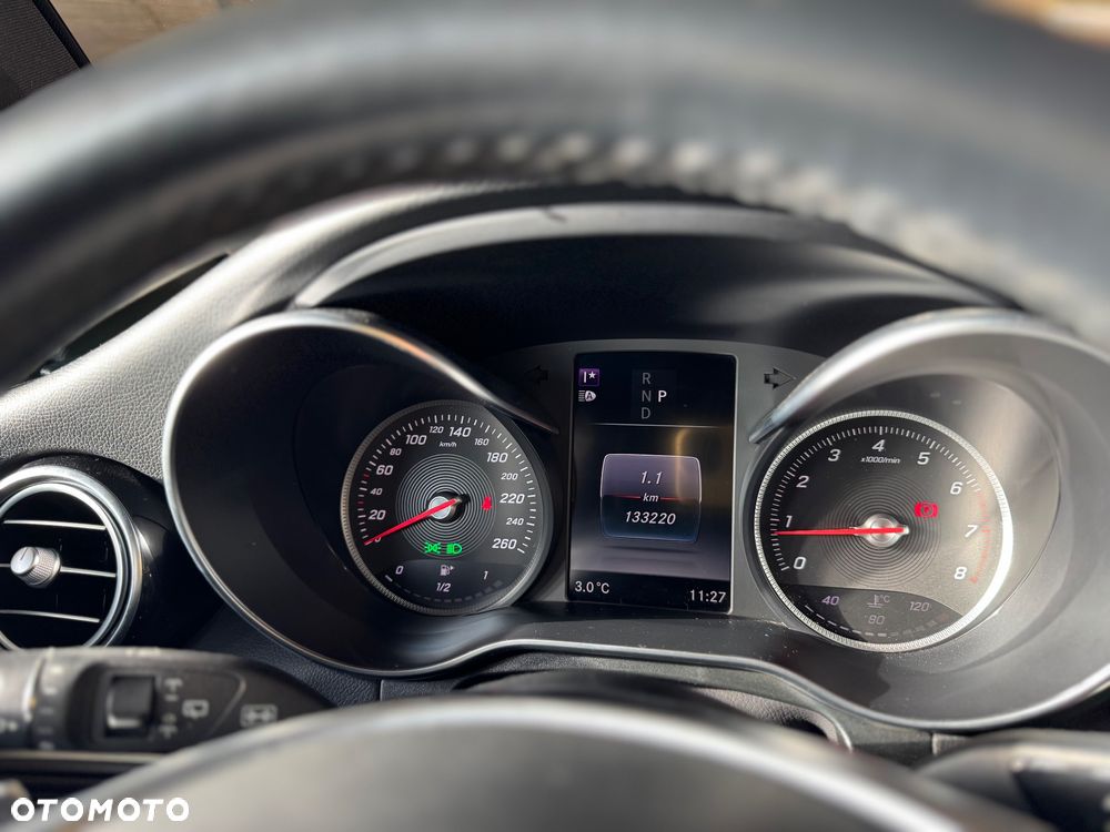 Mercedes-Benz GLC 250 4Matic 9G-TRONIC AMG Line - 12