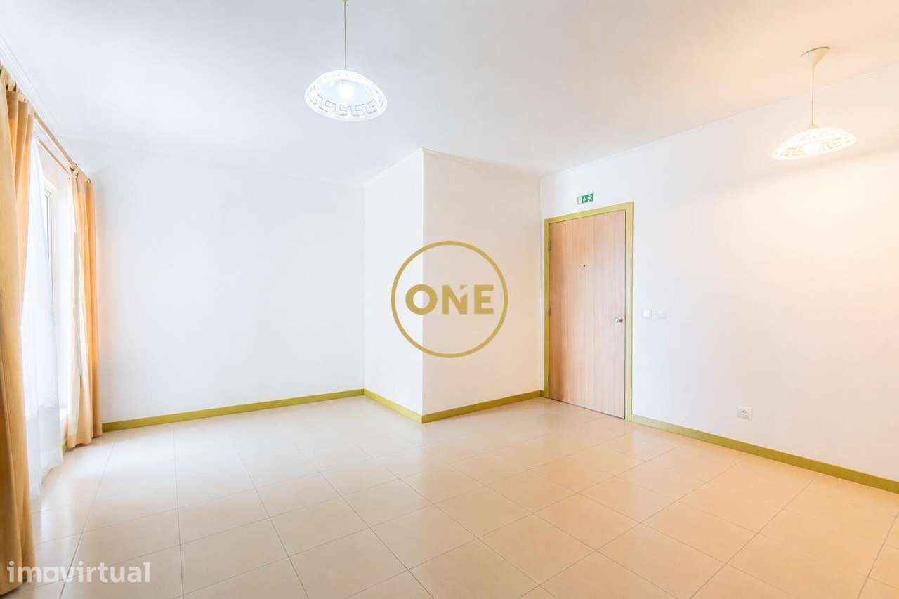 Apartamento T2 – Localização Central e Funcionalidade - Grande imagem: 2/7
