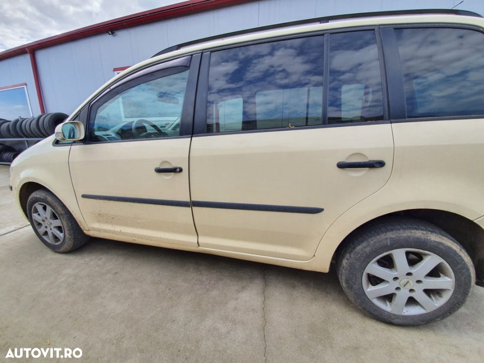 OGLINDA VW TOURAN S. 2008 - 2