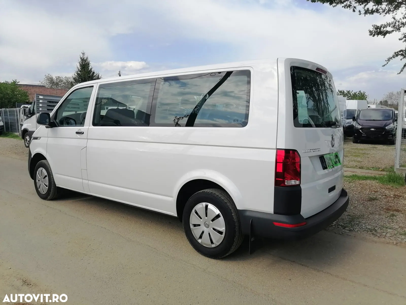 Volkswagen Transporter Sasiu CD T6.1 2.0 TDI 81 kW LR - 6
