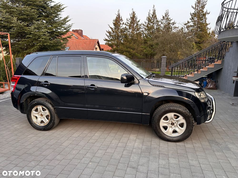 Suzuki Grand Vitara 1.9 DDiS Club DPF - 3