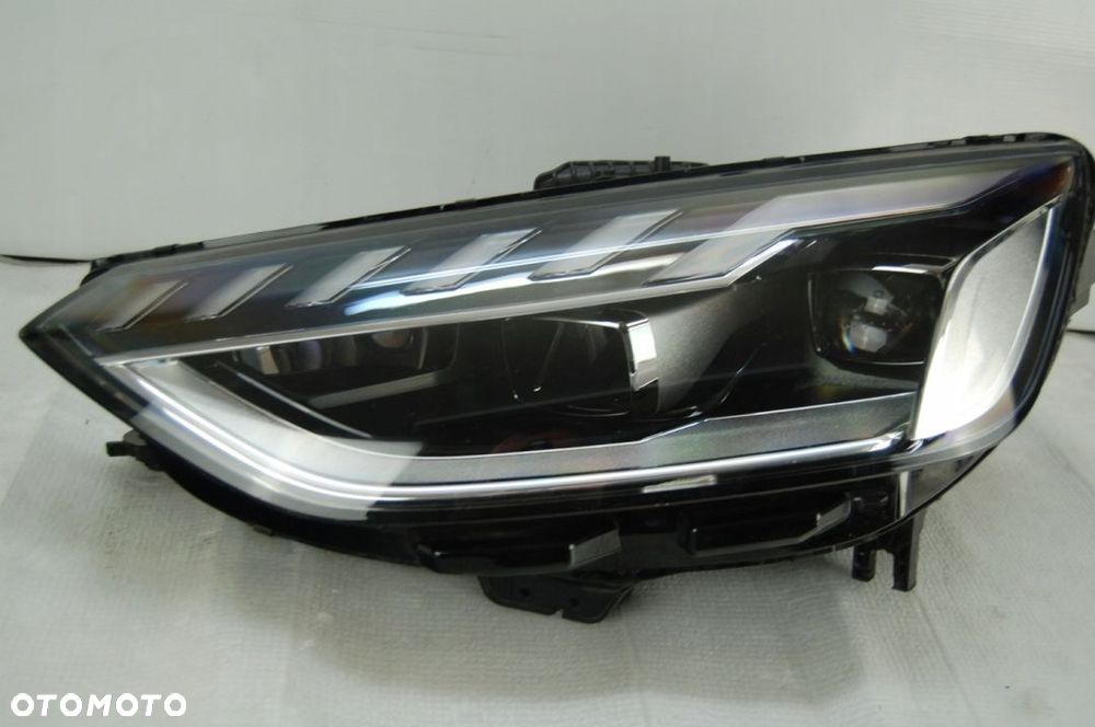 REFLEKTOR FULL LED AUDI A4 B9 8W LIFT 2021-2022 - 2