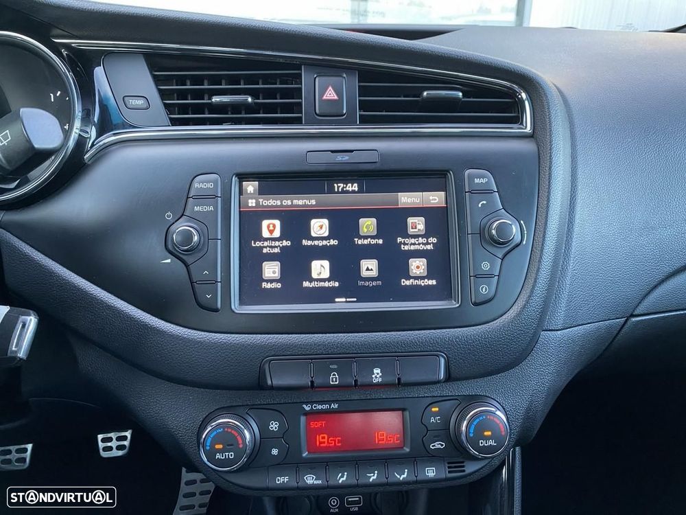 Kia Ceed 1.6 CRDi GT Line - 18