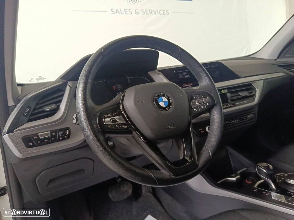 BMW 116 d Auto - 12