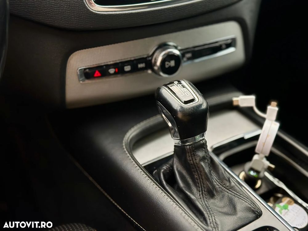 Volvo XC 90 D5 AWD Inscription - 25