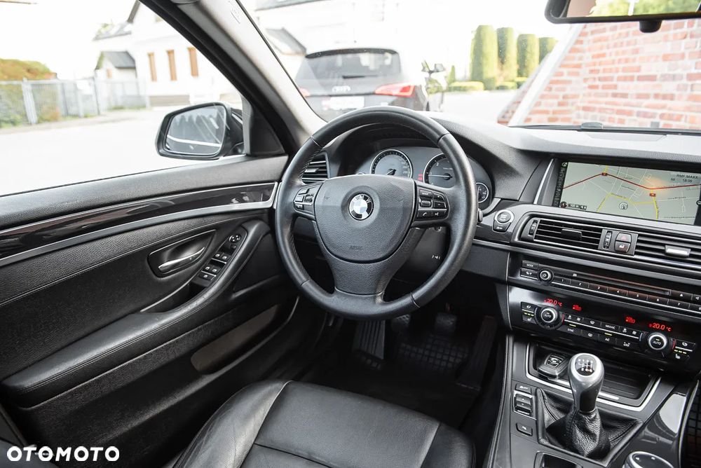 BMW Seria 5 - 25